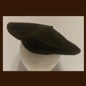 Vtg Basque Beret Regina Made in France 100% wool W.P.L. 10888 Chocolate Brown Vrai Basque Beret | Classic Black Woolen Vintage Headpiece  main image 4